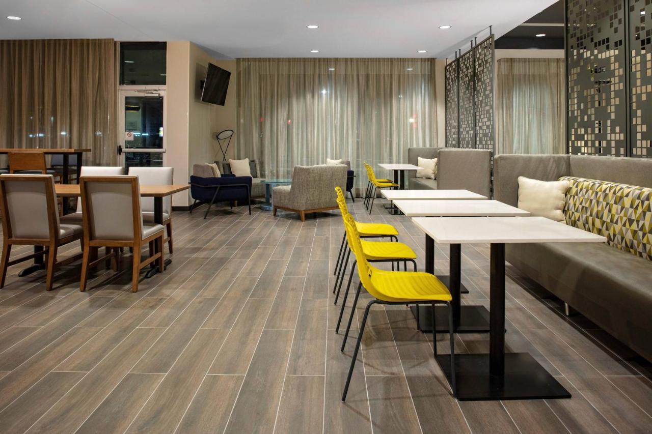 Towneplace Suites By Marriott Orlando Airport Экстерьер фото