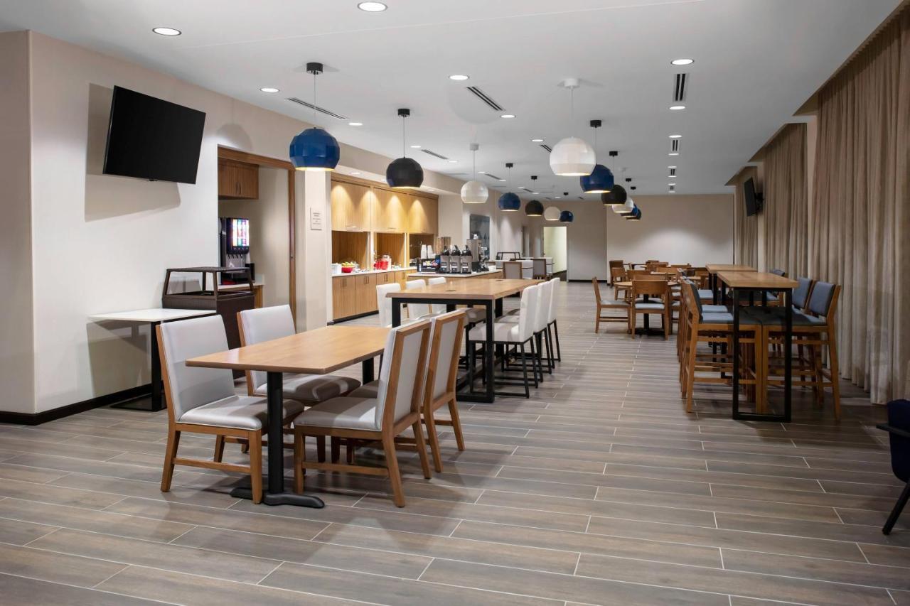 Towneplace Suites By Marriott Orlando Airport Экстерьер фото