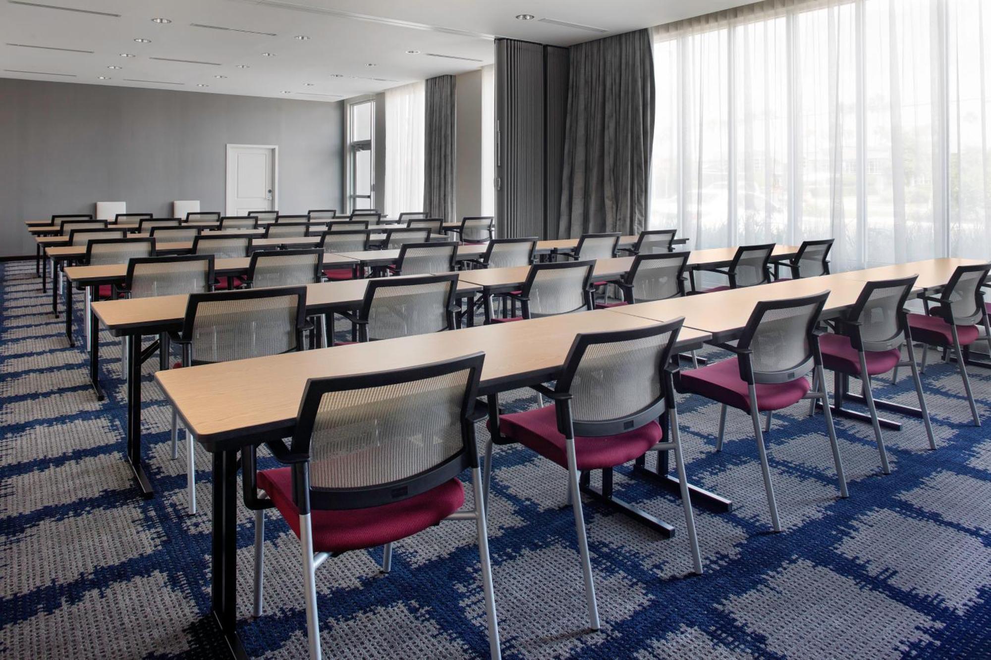 Towneplace Suites By Marriott Orlando Airport Экстерьер фото