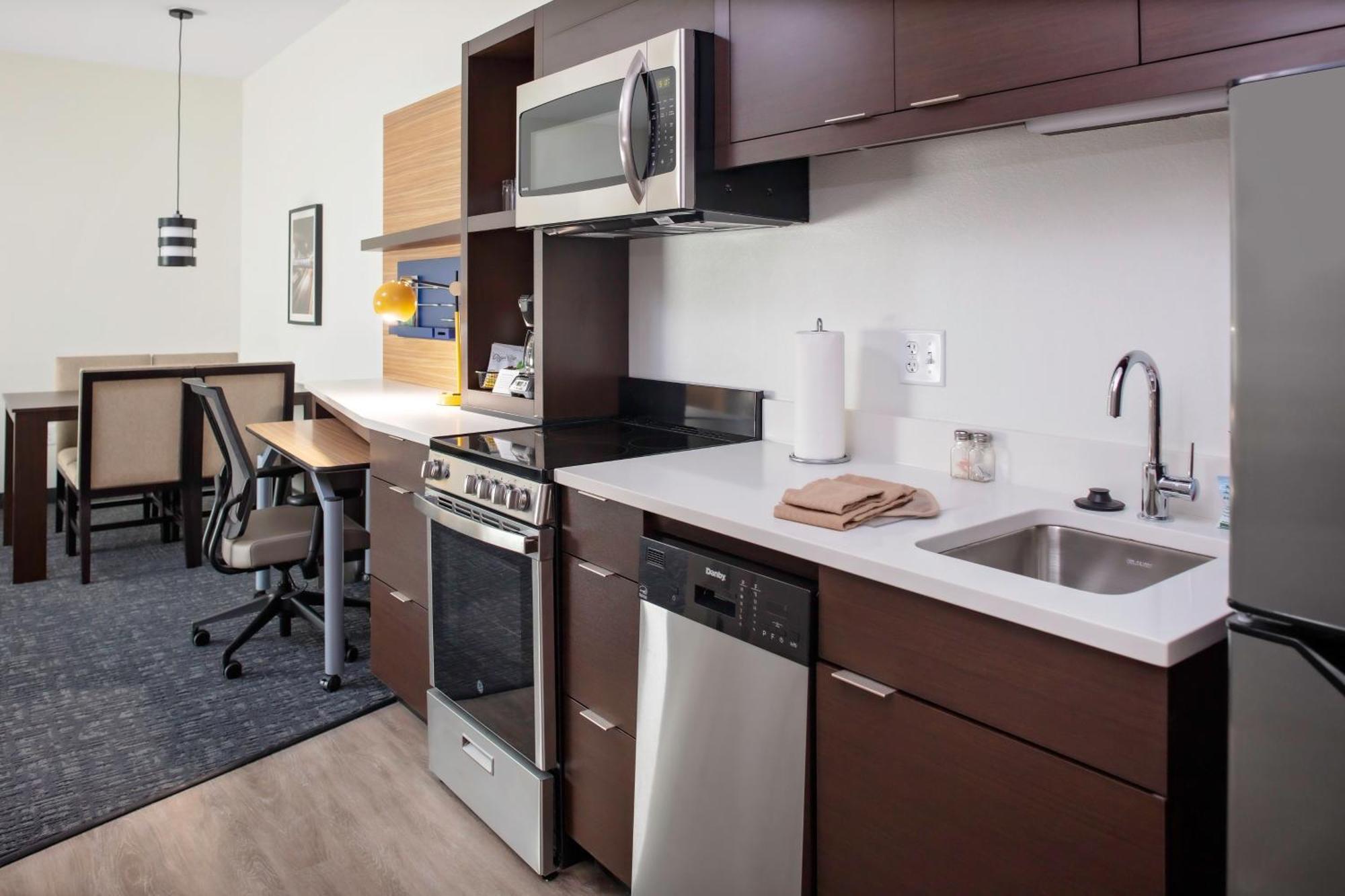 Towneplace Suites By Marriott Orlando Airport Экстерьер фото